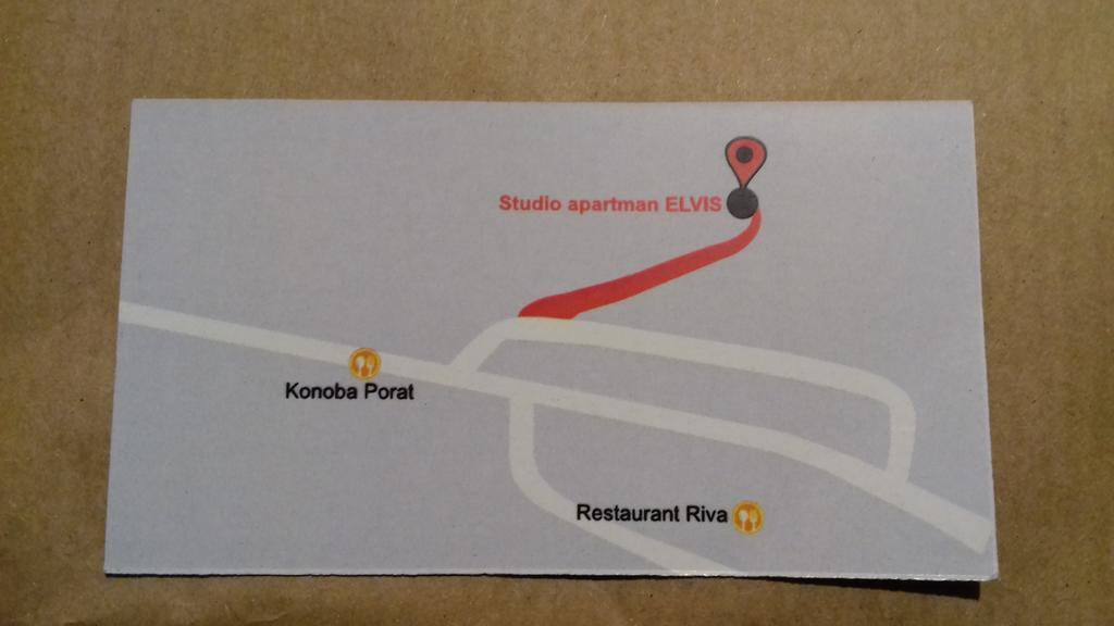 פלומין Studio Elvis מראה חיצוני תמונה